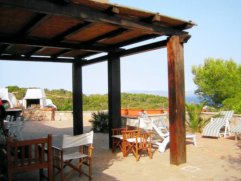 Villa with patio, yard & barbecue | Nature view — photo 4