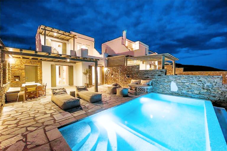 Villa Exomvourgo
