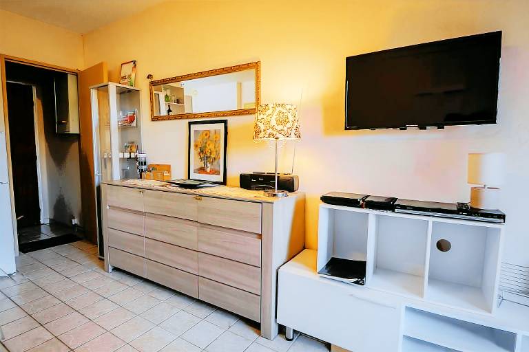 Holiday apartment with terrace & fast internet | Garden view | Close to the beach | Dogs allowed — photo 5