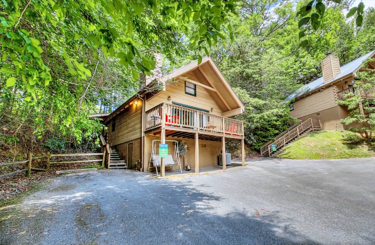Vacation home with fast internet, barbecue & jacuzzi | City view — photo 4