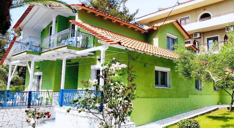 House with yard, barbecue & patio | Suitable for remote work in Thasos