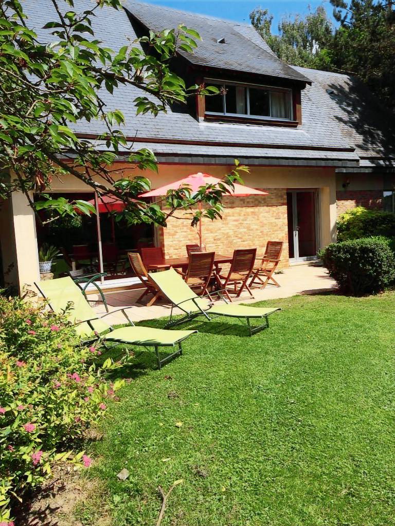 Lovely gite with yard, patio & BBQ | Dogs allowed — photo 5