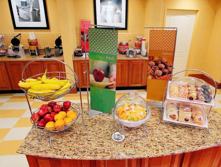 Hampton Inn Hampton-Newport News — photo 5