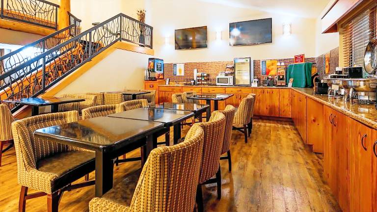 Best Western Plus Sidney Lodge — photo 4