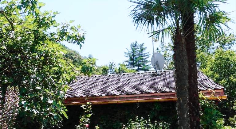 Holiday apartment with patio & garden — photo 5