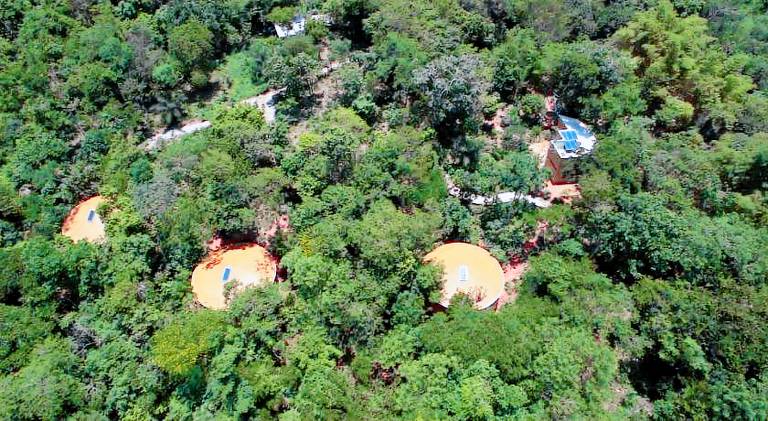 Beautiful lodge with jacuzzi, patio & garden | Pets are welcome — photo 4