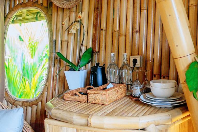 1BDR Bamboo House in Sidemen — photo 4