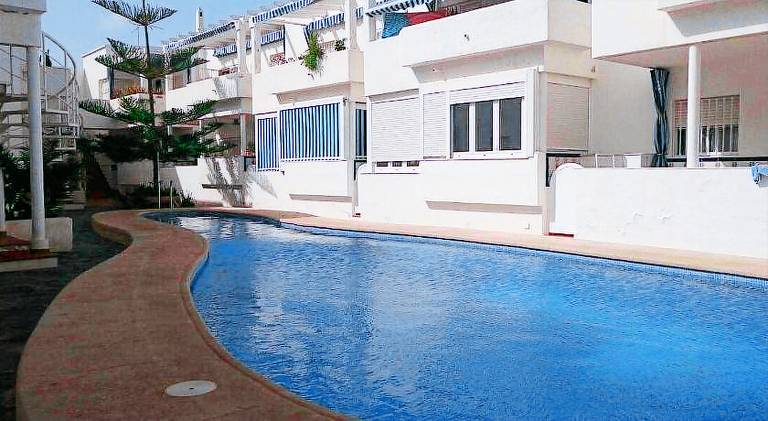 Rental apartment with pool in Nijar