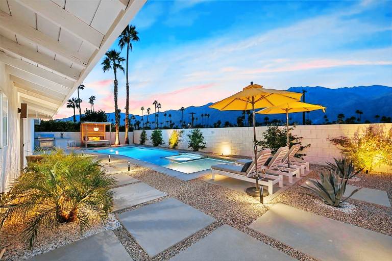 Casa del Sol- Modern Paradise w Pool and Casita — photo 3
