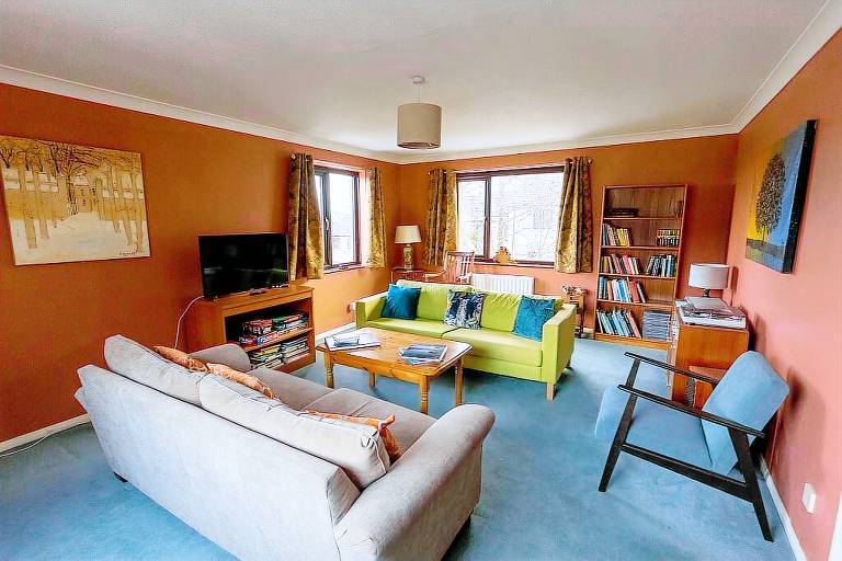 Children-friendly spacious vacation home with garden | Mountain view | Suitable for remote work | Pets allowed in Kendal