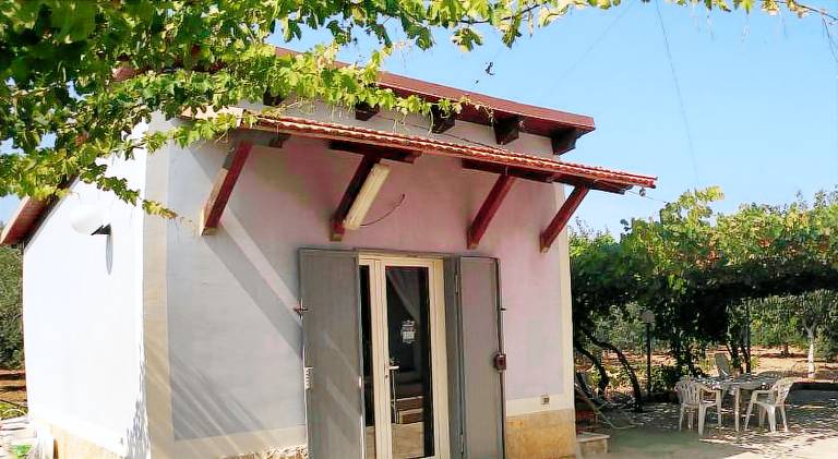 House with 1 room for 2 persons in Andria