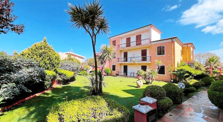 Fully equipped pleasant apartment with garden | Pets are welcome in Valledoria