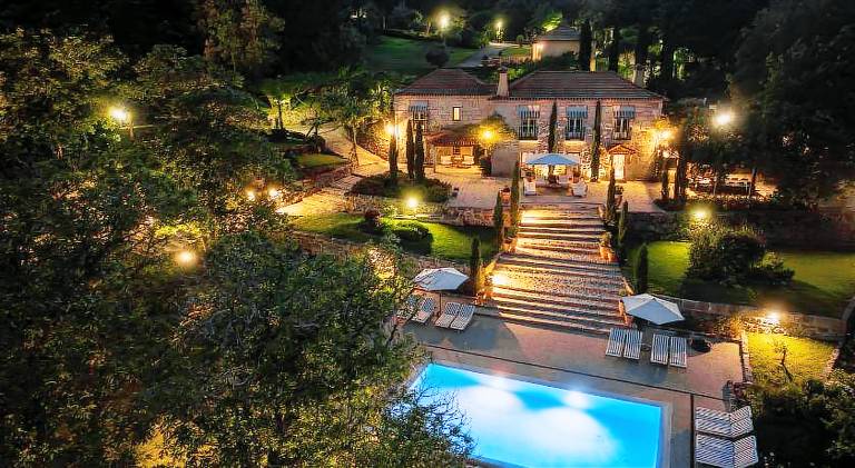 Villa with terrace, barbeque & private pool | Good for workation — photo 3