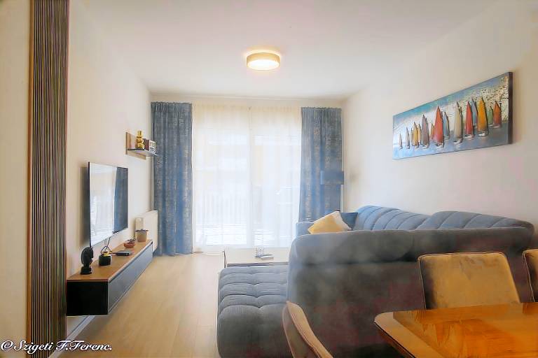 Apartment Sleeps 4 with Sea View — photo 2