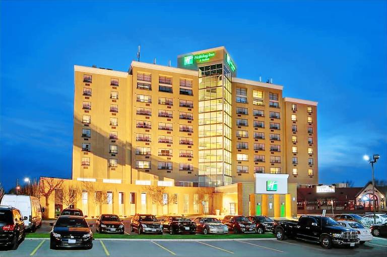 Holiday Inn Hotel & Suites London by IHG