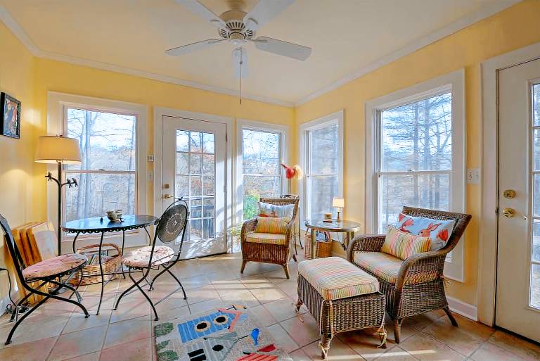 Fully equipped vacation home | Mountain view | Pets allowed — photo 4