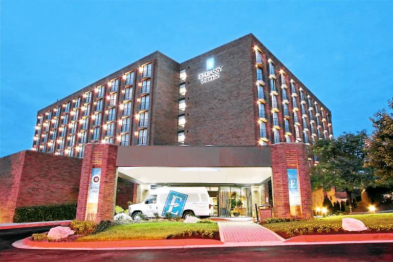 Embassy Suites by Hilton Baltimore Hunt Valley in Cockeysville, MD