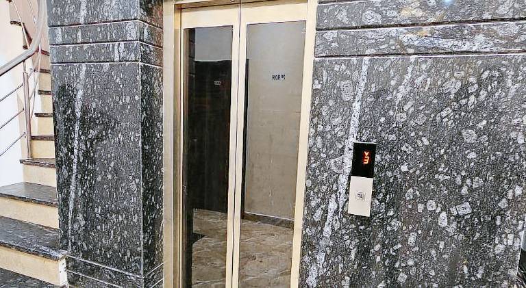 PRINCE HOTEL — photo 2