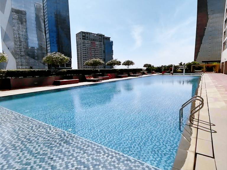 (P) Adorable 3BR Apt City View w Wi-Fi/ Pool/ Gym — photo 5