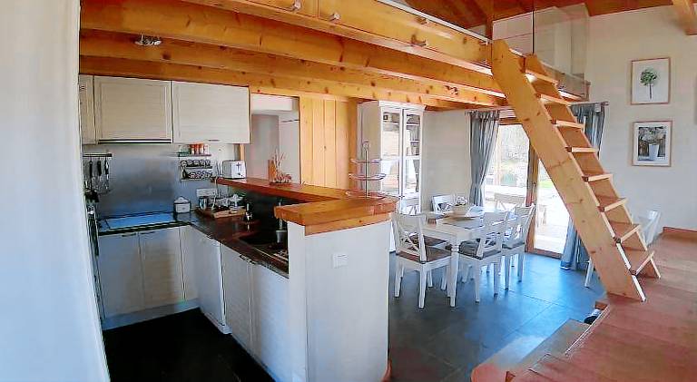 Vacation home with yard, private pool & barbeque | Perfect for remote work — photo 4