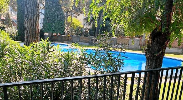 Apartment with pool | Pets allowed — photo 5