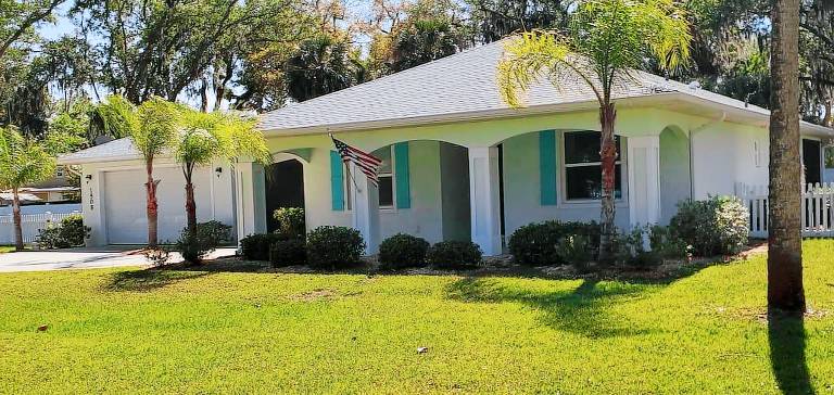 House  Edgewater