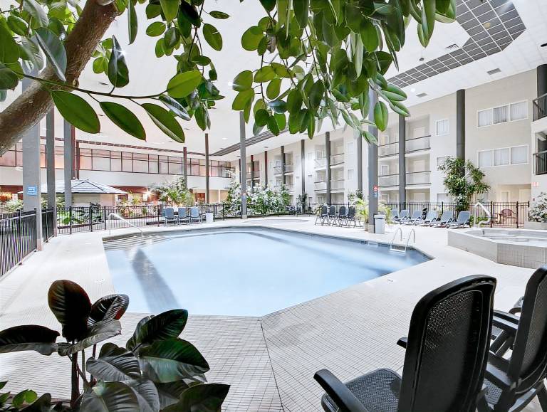 Coast Kamloops Hotel & Conference Centre — photo 4