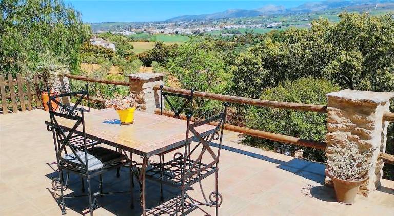 Ample vacation home with patio, private pool & BBQ | Pets are welcome — photo 3