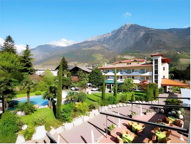 Hotel Dorner B&B in Marlengo