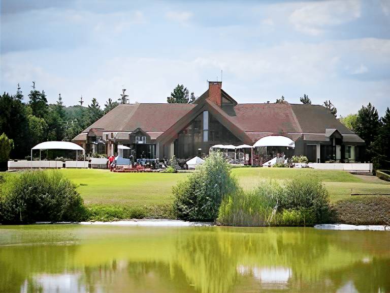 Golf Hotel de Mont Griffon in Senlis