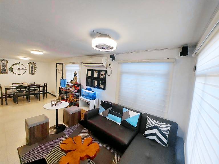 Villa with barbeque, pool & garden — photo 5