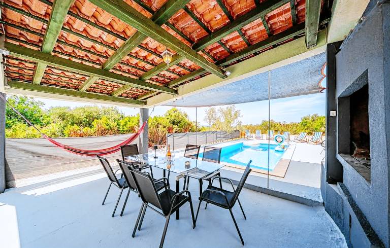 Villa with private pool, yard & BBQ — photo 4