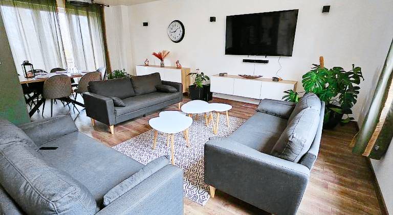 House with jacuzzi | Pets allowed — photo 3