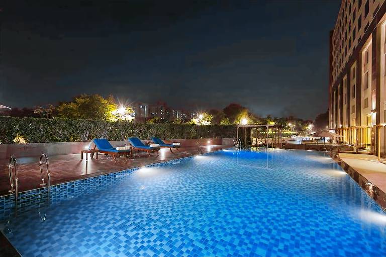 Lemon Tree Hotel Sector 68 Sohna Road Gurugram