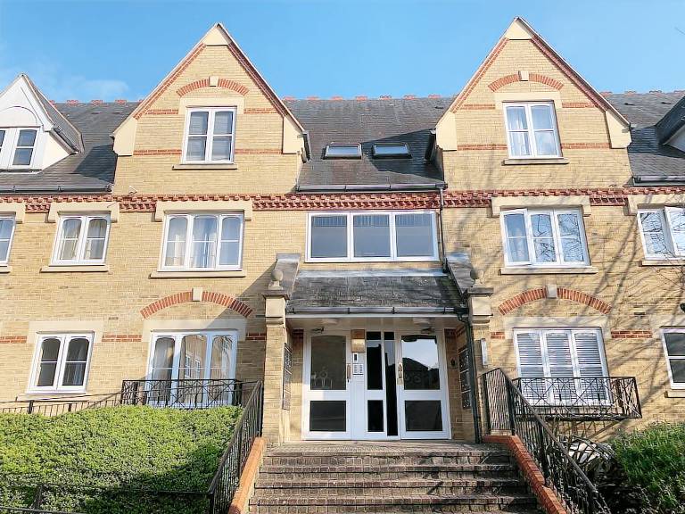 Apartment Rickmansworth