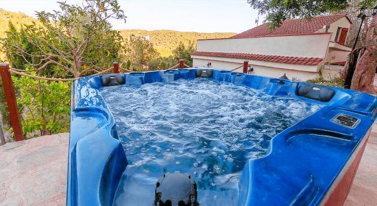 House with jacuzzi in Sitges