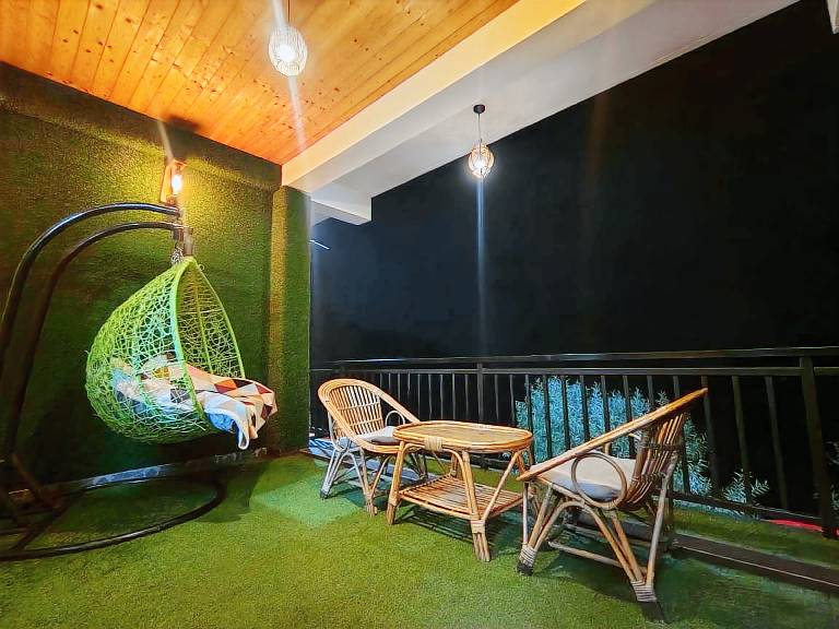 Snowfall View In Kasauli by Splendid Hotels — photo 4