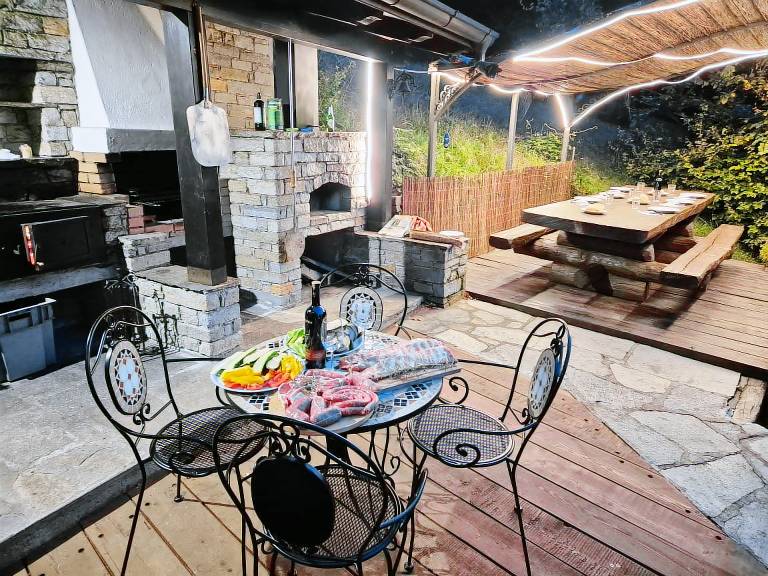 Vacation Home 'Natura e Relax' with Mountain View, Private Garden, BBQ & Wi-Fi — photo 3