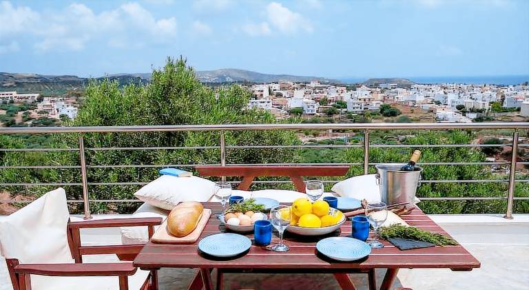 Holiday apartment with terrace, grill & garden — photo 3