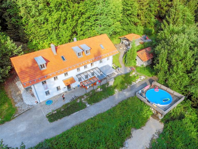 Ferienhaus in Viechtach für max. 25 Personen Ferienhaus in Viechtach für max. 25 Personen