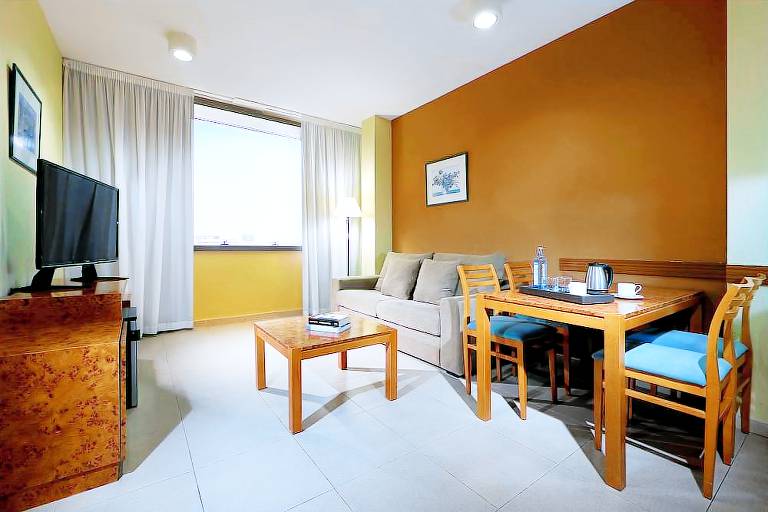 Aparthotel Sant Boi de Llobregat