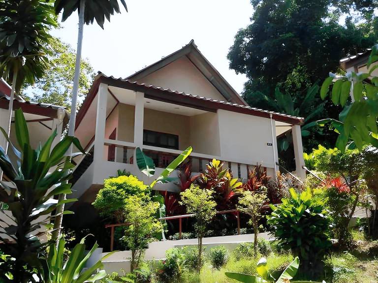 Kata Beachwalk Hotel and Bungalows — photo 5