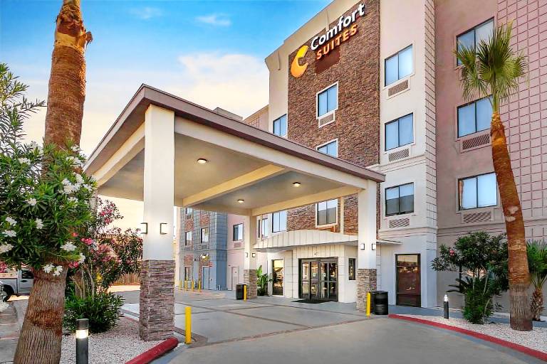 Comfort Suites Laredo - Nuevo Laredo — photo 2