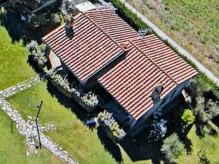 Vacation home with grill, pool & garden — photo 3