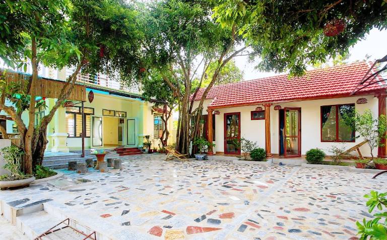 Hang Mua Central Homestay in Hoa Lu