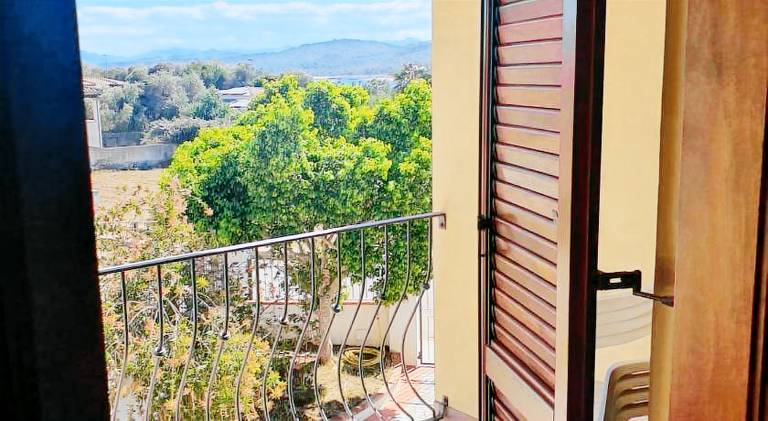 House with 2 rooms for 6 persons in Tortoli