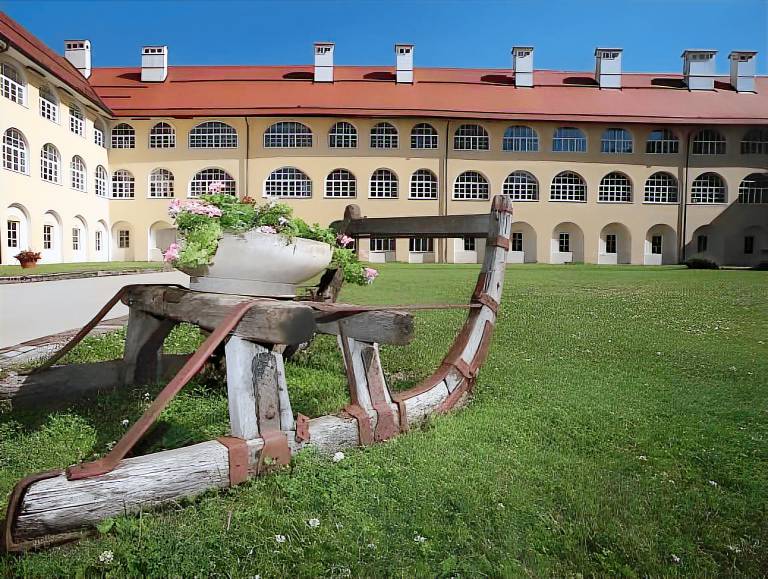 Stift St Georgen am Langsee