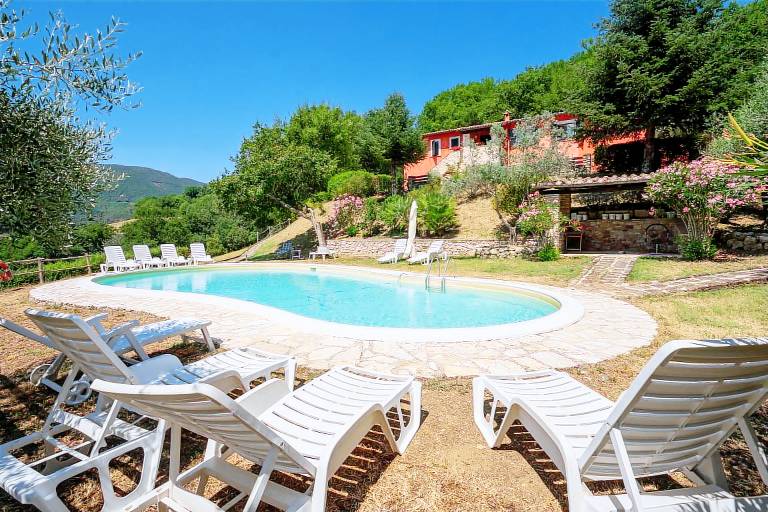 'Dependance Del Casale Rosso' with Pool, Private Garden and Wi-Fi — photo 2