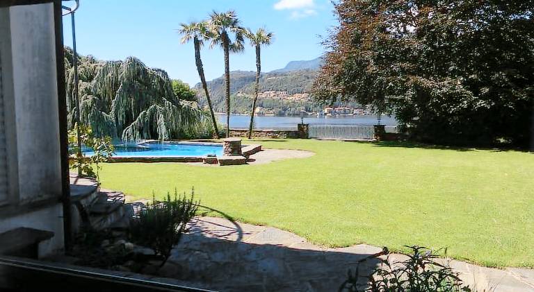 Fully equipped pleasant vacation home with patio, garden & grill | Pets allowed in Lugano