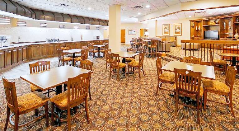 Best Western Crossroads of the Bluffs — photo 5